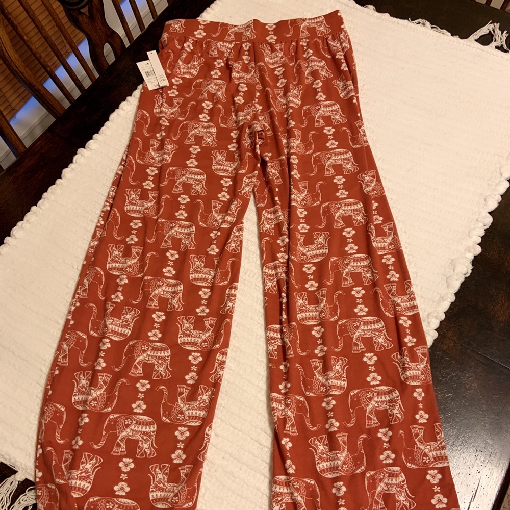 Relaxed printed pants